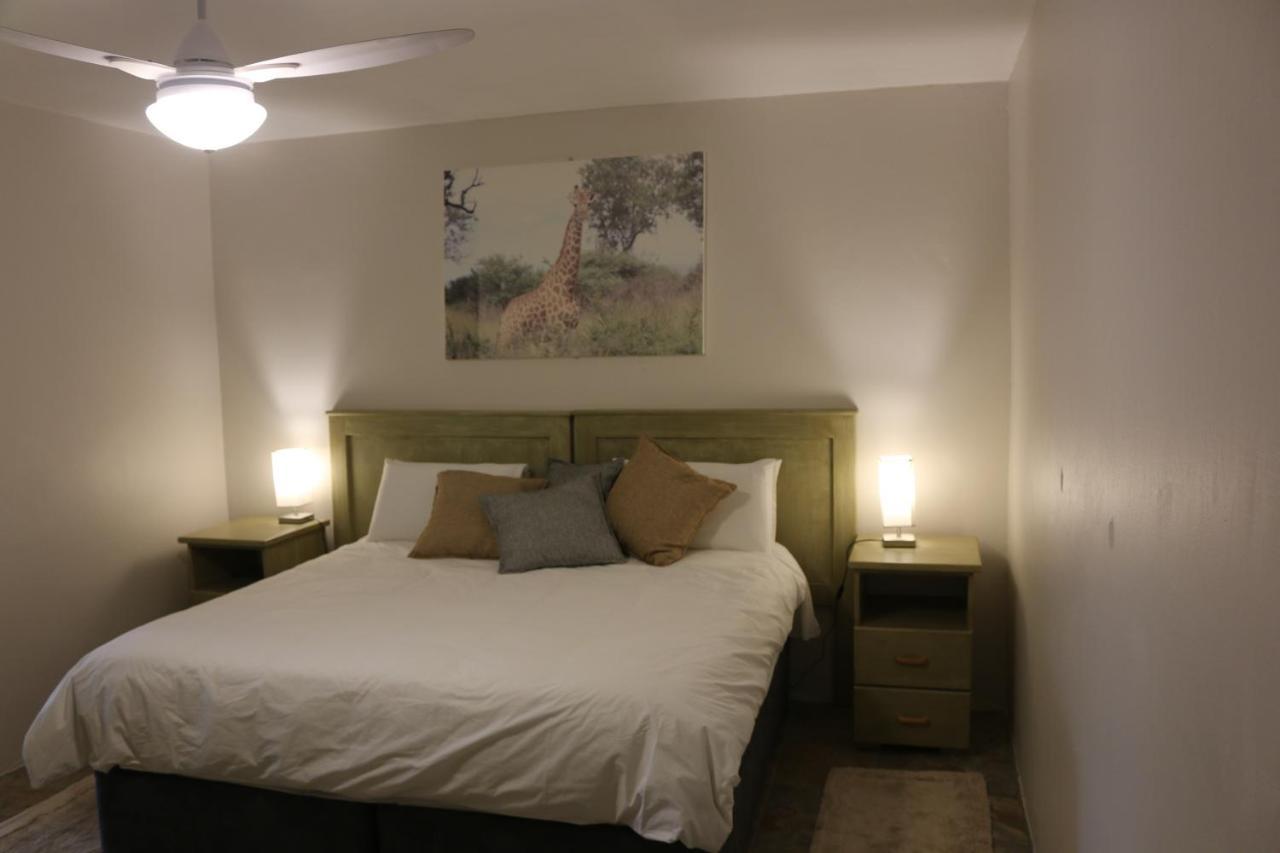Simunye Livivane Guest House מראה חיצוני תמונה
